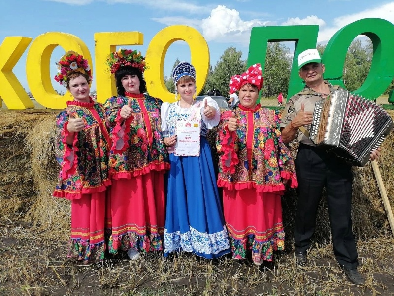 Красой Уральского поля признана Светлана Ядрышникова. Впервые приз уезжает в Шатровский округ!.