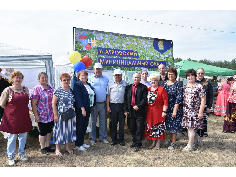 Представители Шатровского округа приняли участие в Крестовско-Ивановской ярмарке в Шадринском округе.