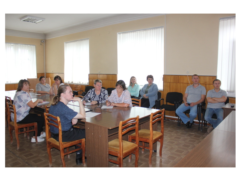 23 августа муниципальные служащие Администрации Шатровского округа приняли участие в обучающем вебинаре: «Повышение финансовой грамотности населения Курганской области».