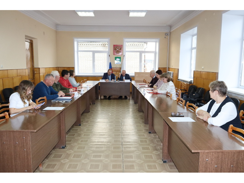 С заседания Думы Шатровского муниципального округа 19 ноября 2025 года.