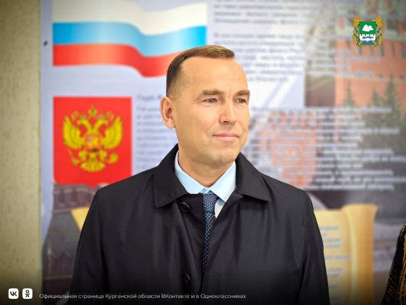 Поздравление Губернатора Курганской области Вадима Шумкова С Днем работника дорожного хозяйства.