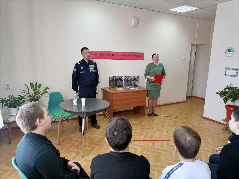 Пусть мужество Ваше нам будет примером.