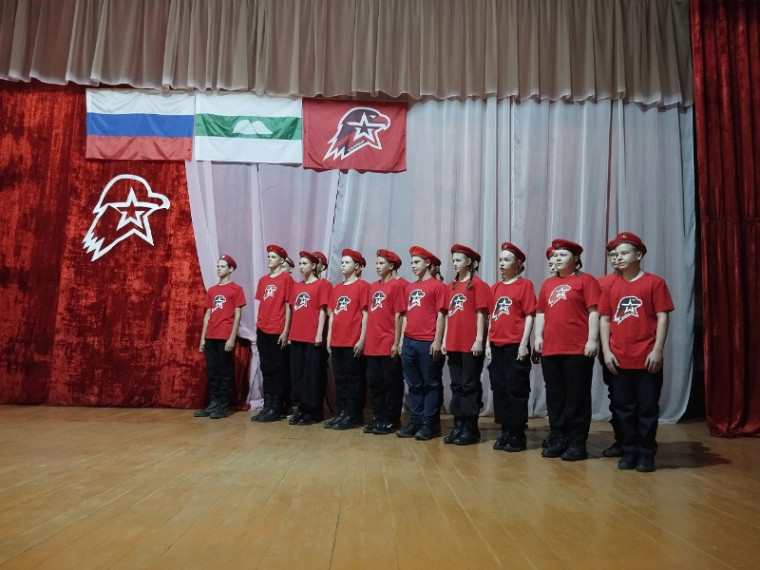 21 сентября, в день зарождения Российской государственности, в МКОУ "Бариновская СОШ" прошла торжественная церемония посвящения в ряды всероссийского детско-юношеского военно-патриотического общественного движения "Юнармия".