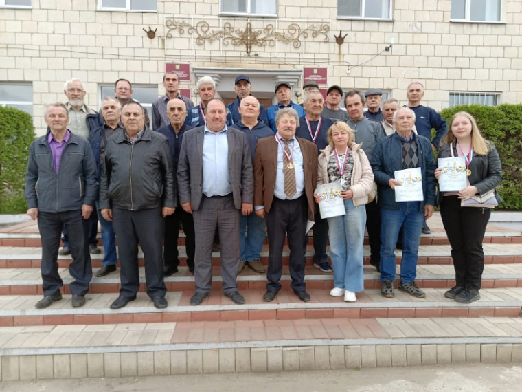 В минувшие выходные в селе Шатрово состоялся открытый шахматный турнир на приз Главы Шатровского муниципального округа. В минувшие выходные в селе Шатрово состоялся открытый шахматный турнир на приз Главы Шатровского муниципального округа.
