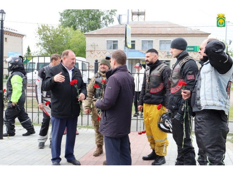 24 мая в городе Тюмени стартовал Всероссийский авто-мотопробег «Невидимая сторона Победы» в честь 80-летия Великой Победы и памяти руководителя внешней разведки СССР с 1939 по 1946 год, генерал-лейтенанта Павла Михайловича Фитина. 24 мая в городе Тюмени стартовал Всероссийский авто-мотопробег «Невидимая сторона Победы» в честь 80-летия Великой Победы и памяти руководителя внешней разведки СССР с 1939 по 1946 год, генерал-лейтенанта Павла Михайловича Фитина.