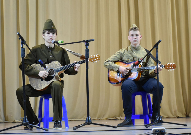 Прекрасный концерт подарили односельчанам работники Шатровского Дома культуры.