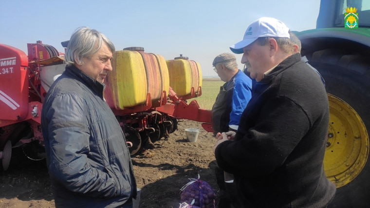 В минувшие выходные Глава округа Леонид Рассохин посетил хозяйство КФХ Александра Грехова.