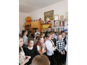 19 апреля 2024 года в Шатровской детской библиотеке прошли Библиосумерки «Читаем всей семьей».