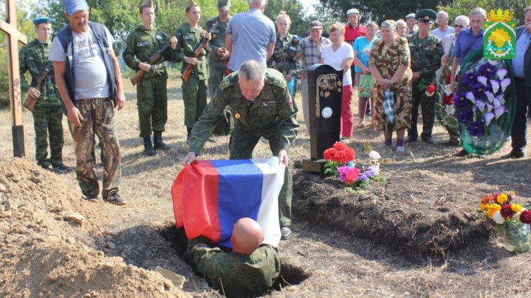 24 августа в селе Кодское состоялось торжественное перезахоронение солдата Великой Отечественной войны красноармейца Кандакова Фёдора Тимофеевича.